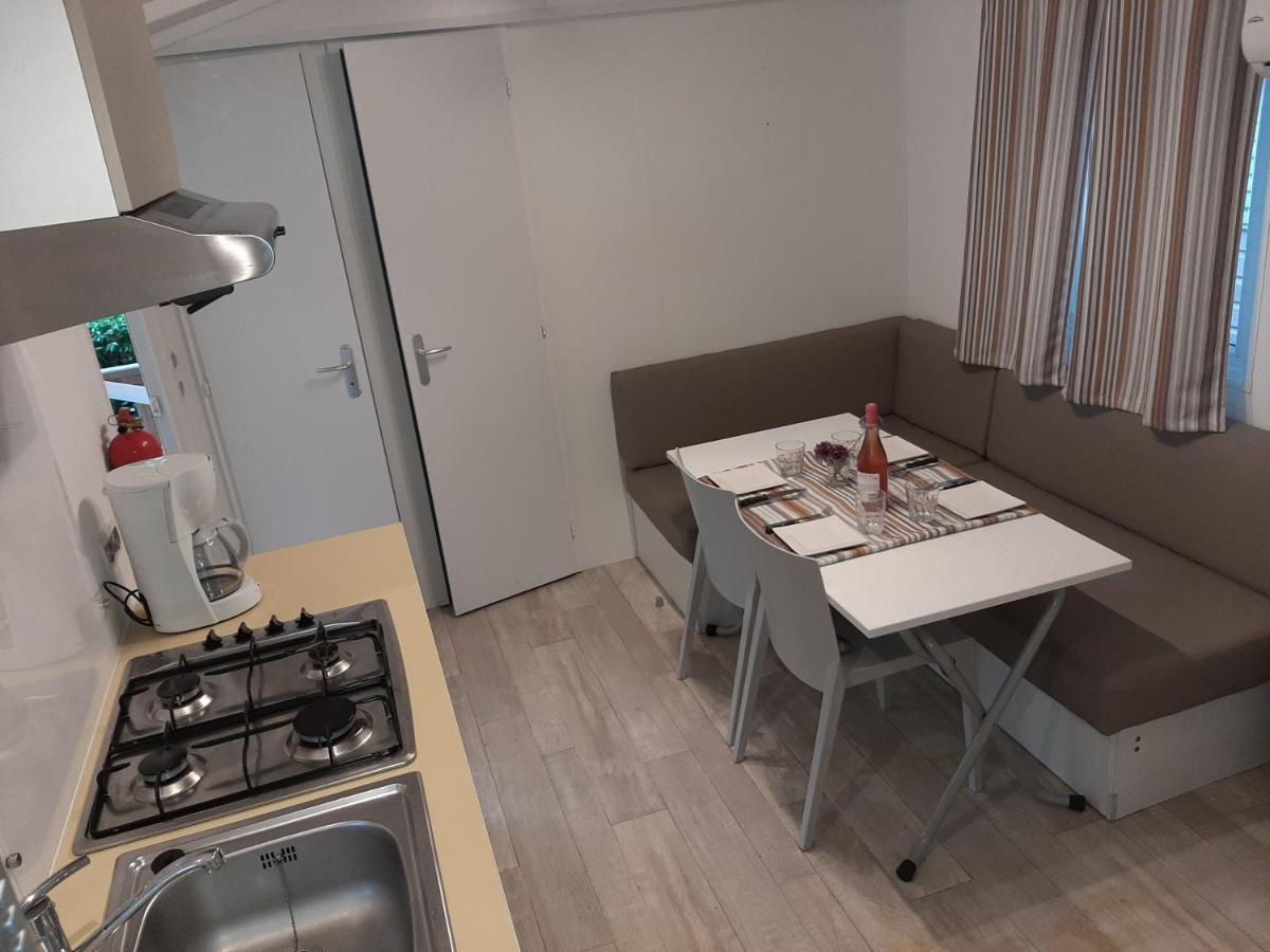 Mobilhome Dans Camping Les Sables D'Or Agde Eksteriør bilde